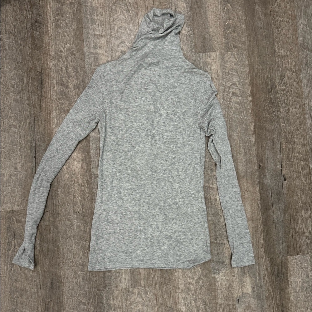 Super soft gray turtleneck lightweight Nordstrom size S